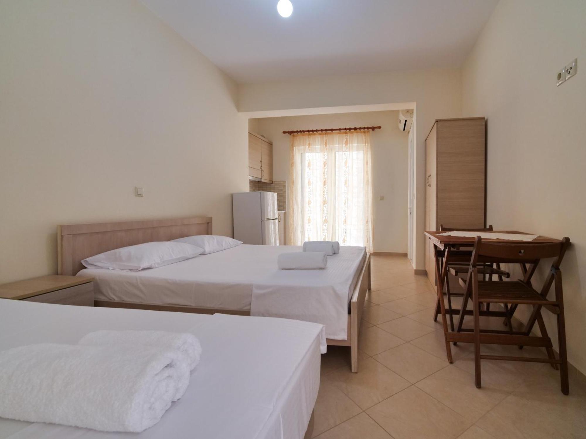 Bodini'S Rooms Himarë Exterior foto